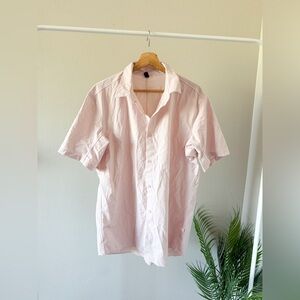 Lululemon collared short sleeve button down shirt men’s size XL